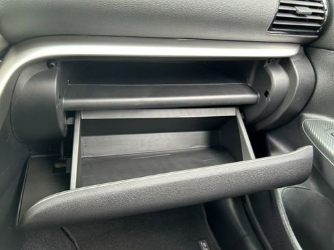 Used 2022 Mitsubishi Eclipse Cross AWD image 43