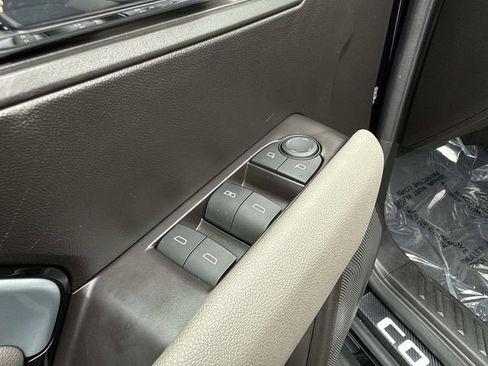 Used 2024 Chevrolet Colorado ZR2 w/ Safety Package image 10