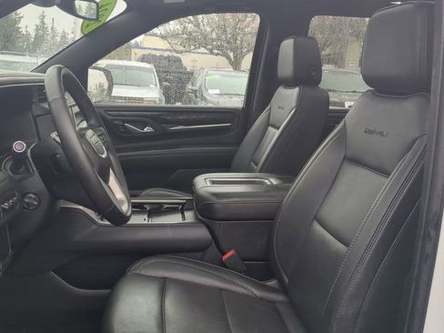 Used 2024 GMC Yukon Denali image 13