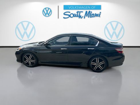 Used 2017 Honda Accord Sport Special Edition image 4