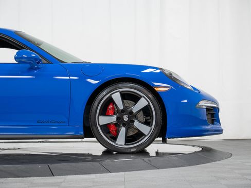 Certified 2016 Porsche 911 Carrera GTS RWD image 11