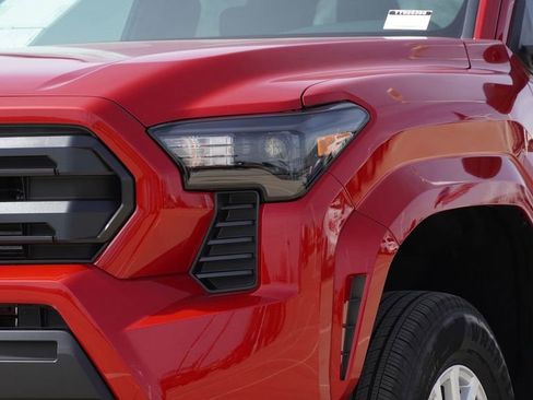 Used 2026 Toyota Tacoma SR image 5