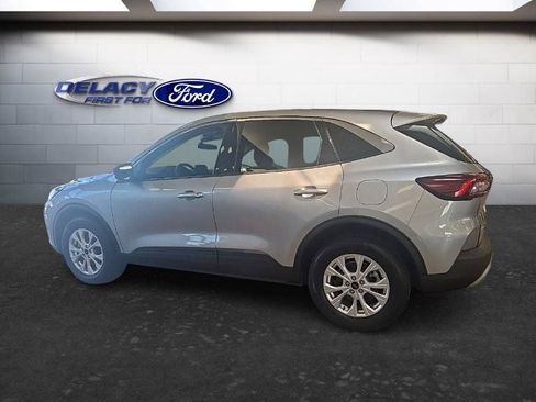 Used 2024 Ford Escape Active AWD/4WD image 3