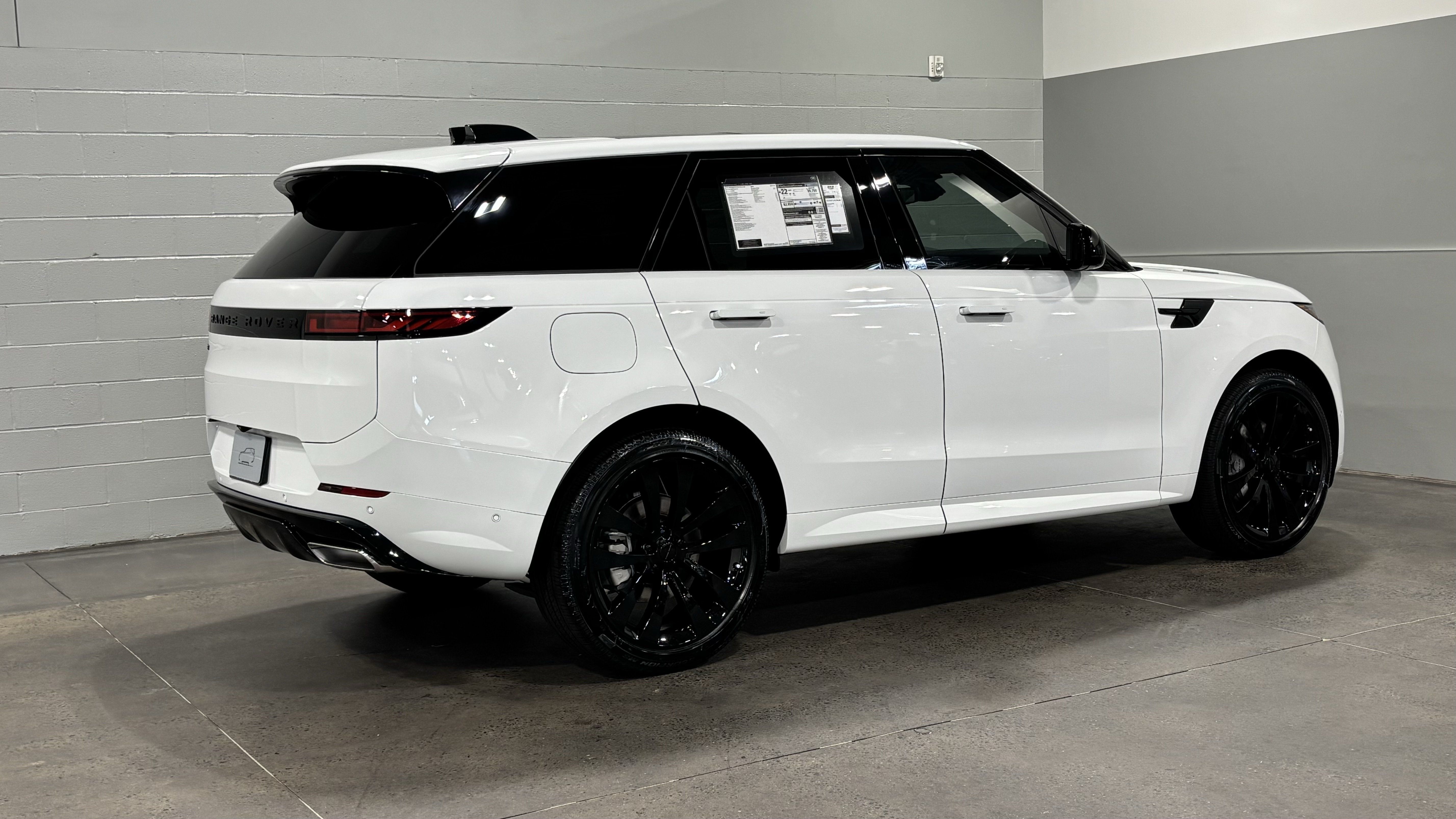 New 2026 Land Rover Range Rover Sport Dynamic SE AWD/4WD image 2