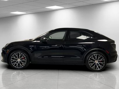 New 2025 Porsche Macan 4S Electric