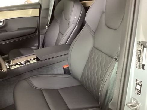 New 2026 Volvo XC90 B6 Plus w/ Protection Package Premier image 12