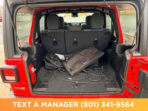 Used 2024 Jeep Wrangler Unlimited w/ LED Headlamp & Fog Lamp Group AWD/4WD image 8