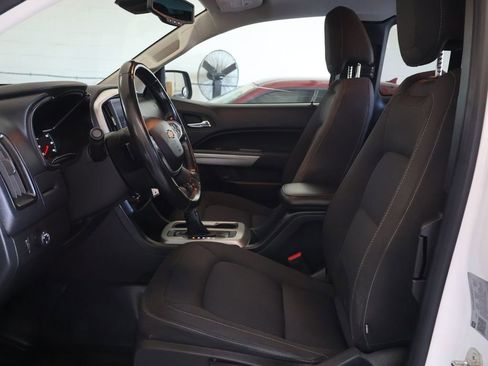 Used 2022 Chevrolet Colorado LT w/ Fleet Safety Package RWD image 16