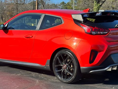Used 2019 Hyundai Veloster Turbo R-Spec image 3