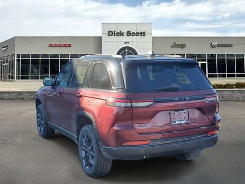 New 2025 Jeep Grand Cherokee Limited image 3