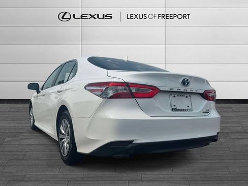 Used 2020 Toyota Camry LE FWD image 6