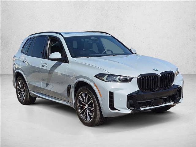 Used 2024 BMW X5 xDrive40i w/ Executive Package AWD/4WD image 3