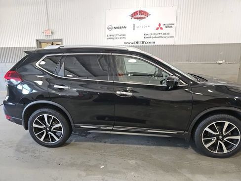 Used 2018 Nissan Rogue SL w/ Premium Package AWD/4WD image 2