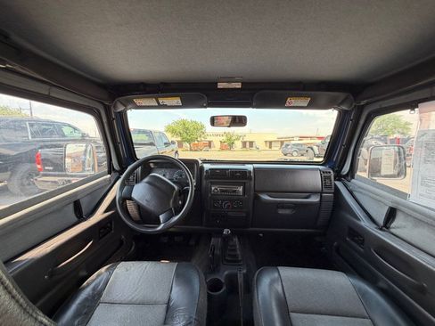 Used 2000 Jeep Wrangler SE AWD/4WD image 10