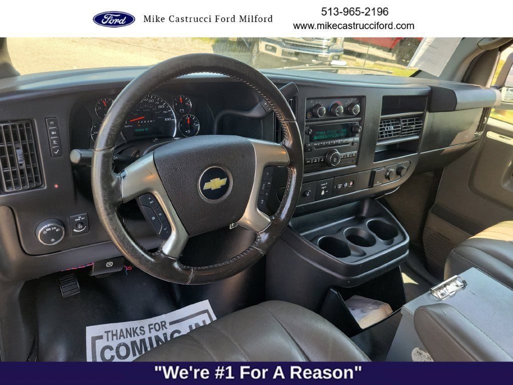 Used 2015 Chevrolet Express 3500 Extended RWD image 10