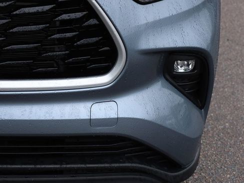 Used 2024 Toyota Highlander XLE image 16