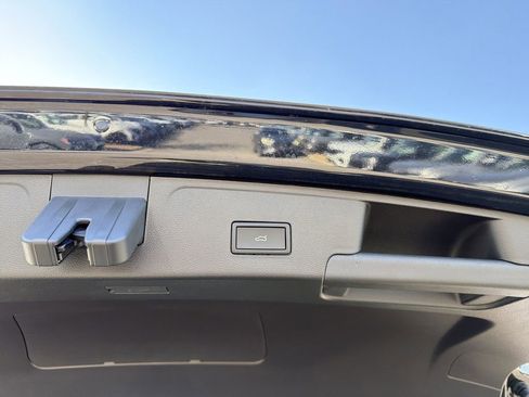 New 2026 Volkswagen Atlas Cross Sport SEL R-Line image 15