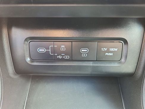 Used 2025 Hyundai Tucson Limited image 28