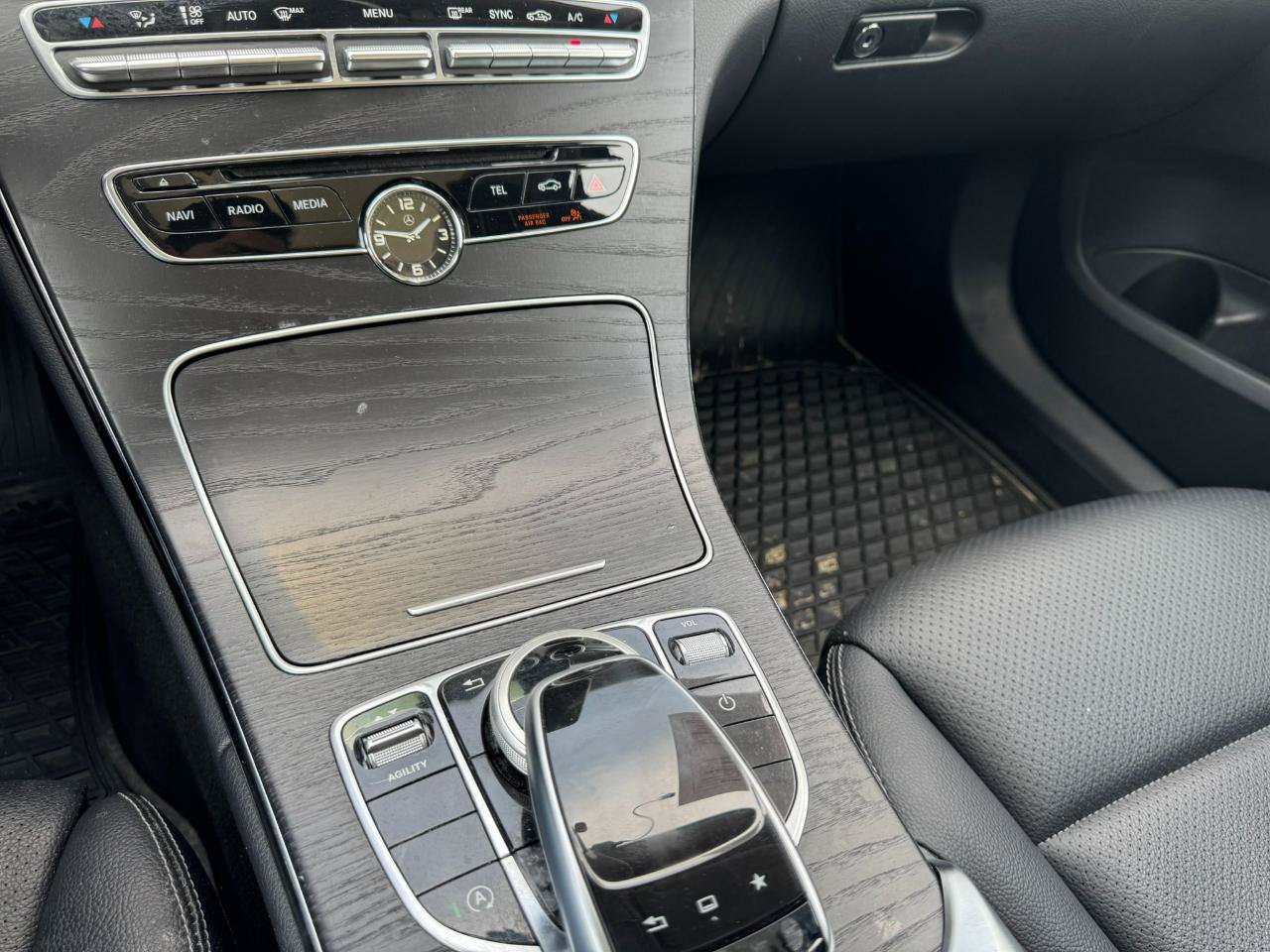 Used 2015 Mercedes-Benz C 300 4MATIC Sedan image 20