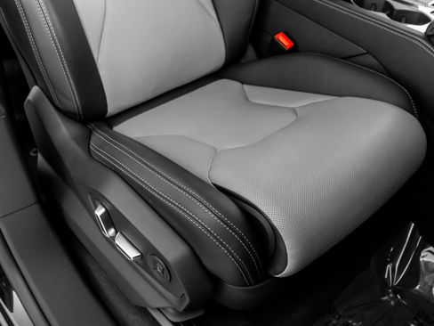 Used 2022 Lamborghini Urus AWD image 33