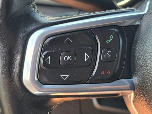 Used 2021 Jeep Wrangler Unlimited Sahara w/ Cold Weather Group AWD/4WD image 31
