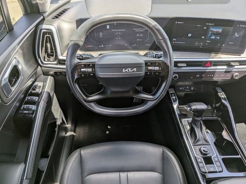 Certified 2026 Kia Sorento SX AWD/4WD image 16