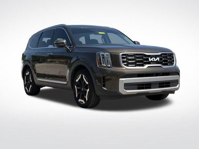 Certified 2023 Kia Telluride S w/ S Sunroof Package