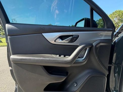Used 2020 Chevrolet Blazer LT FWD image 9