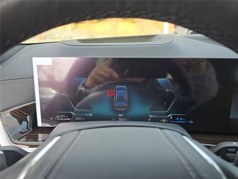 Used 2026 BMW X5 xDrive50e w/ Premium Package image 33