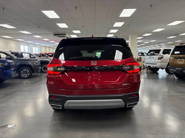 Used 2024 Honda Pilot Touring image 6