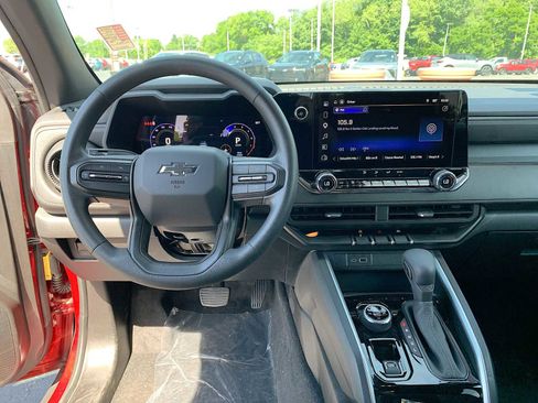 Certified 2025 Chevrolet Colorado Trail Boss AWD/4WD image 19