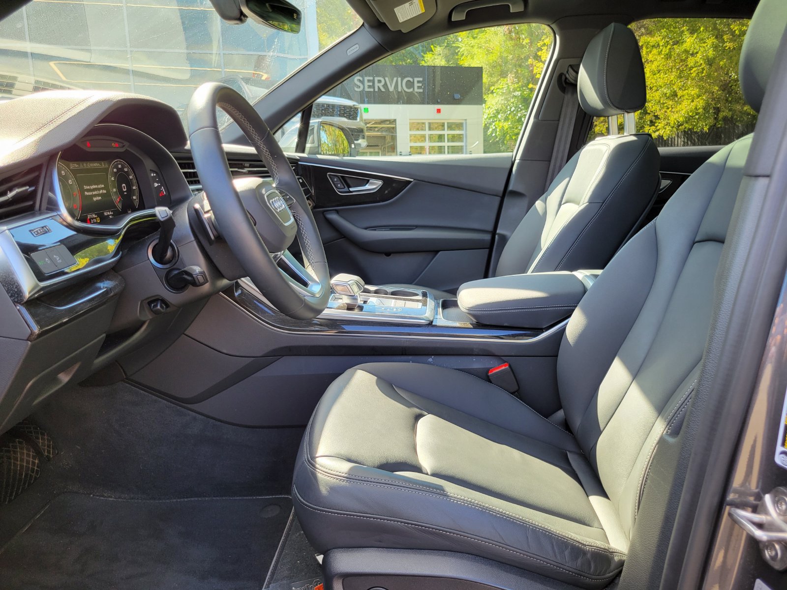 Used 2025 Audi Q7 2.0T Premium AWD/4WD image 9
