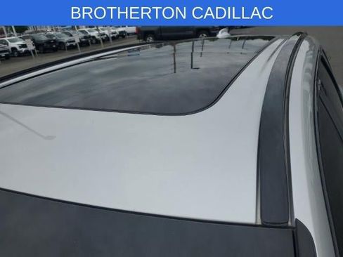 Used 2021 Volvo XC60 T8 R-Design w/ Advanced Package AWD/4WD image 12