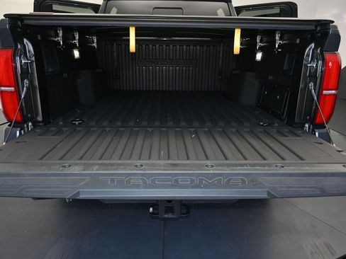 Used 2025 Toyota Tacoma TRD Off-Road w/ TRD Off Road Upgrade Package AWD/4WD image 11
