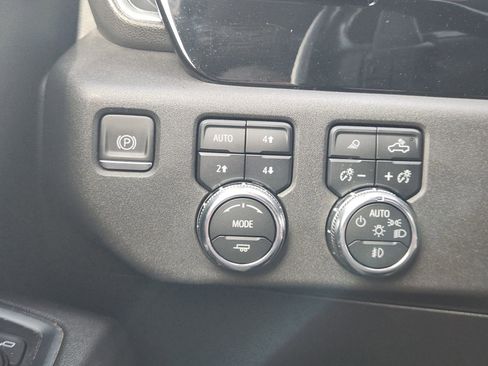 Used 2022 GMC Sierra 1500 SLT image 22