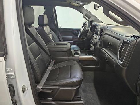 Used 2022 Chevrolet Silverado 2500 LT w/ Convenience Package image 11