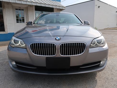 Used 2011 BMW 535i Sedan RWD image 9