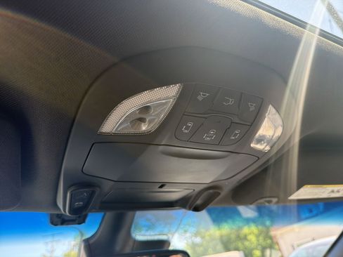 Used 2026 Chrysler Pacifica Limited w/ S Appearance Package FWD image 19