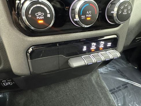 Used 2025 RAM 1500 Big Horn AWD/4WD image 70