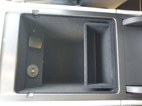 Used 2024 Lincoln Nautilus Reserve image 27