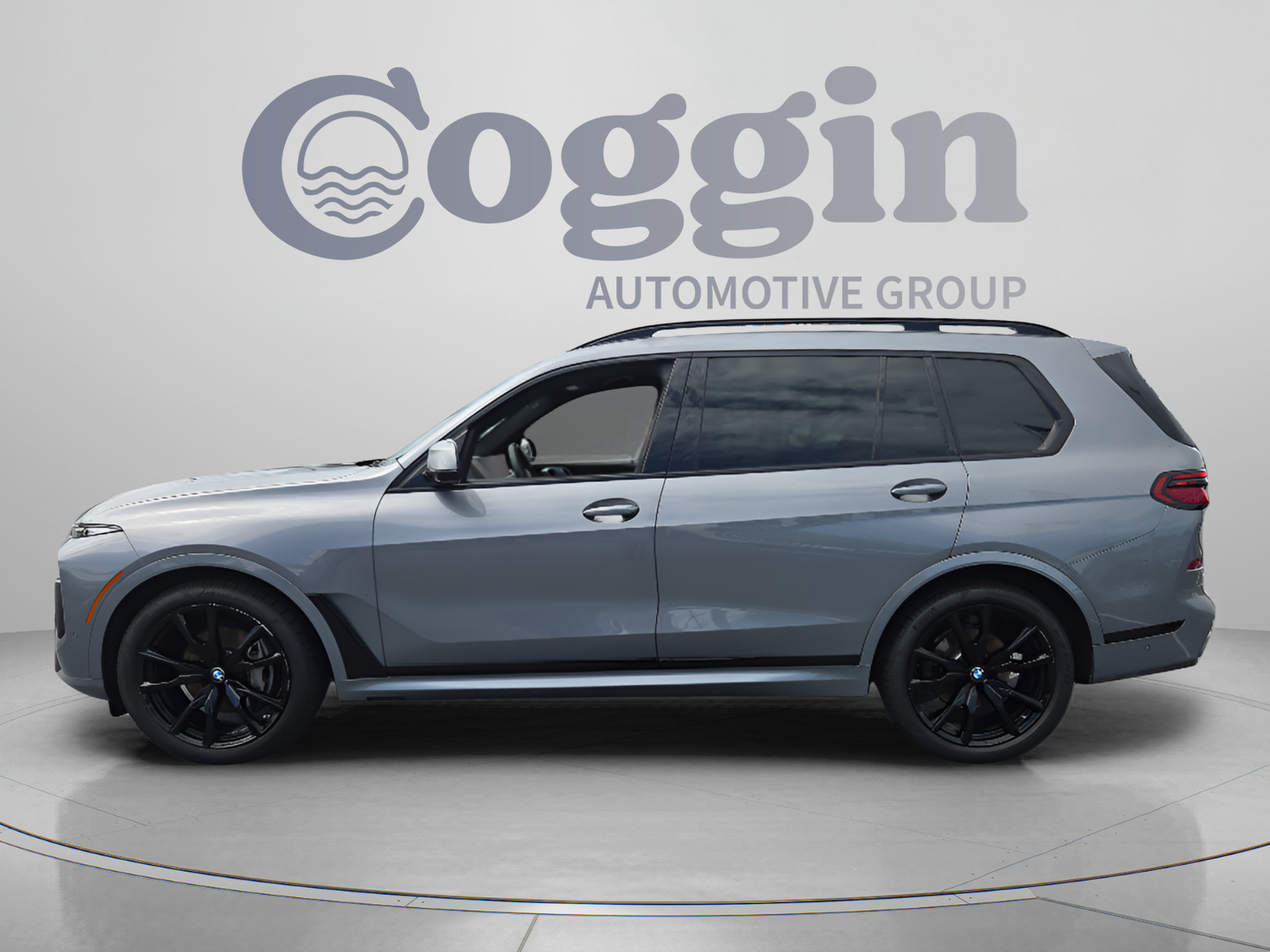 Certified 2024 BMW X7 xDrive40i w/ M Sport Package AWD/4WD image 2