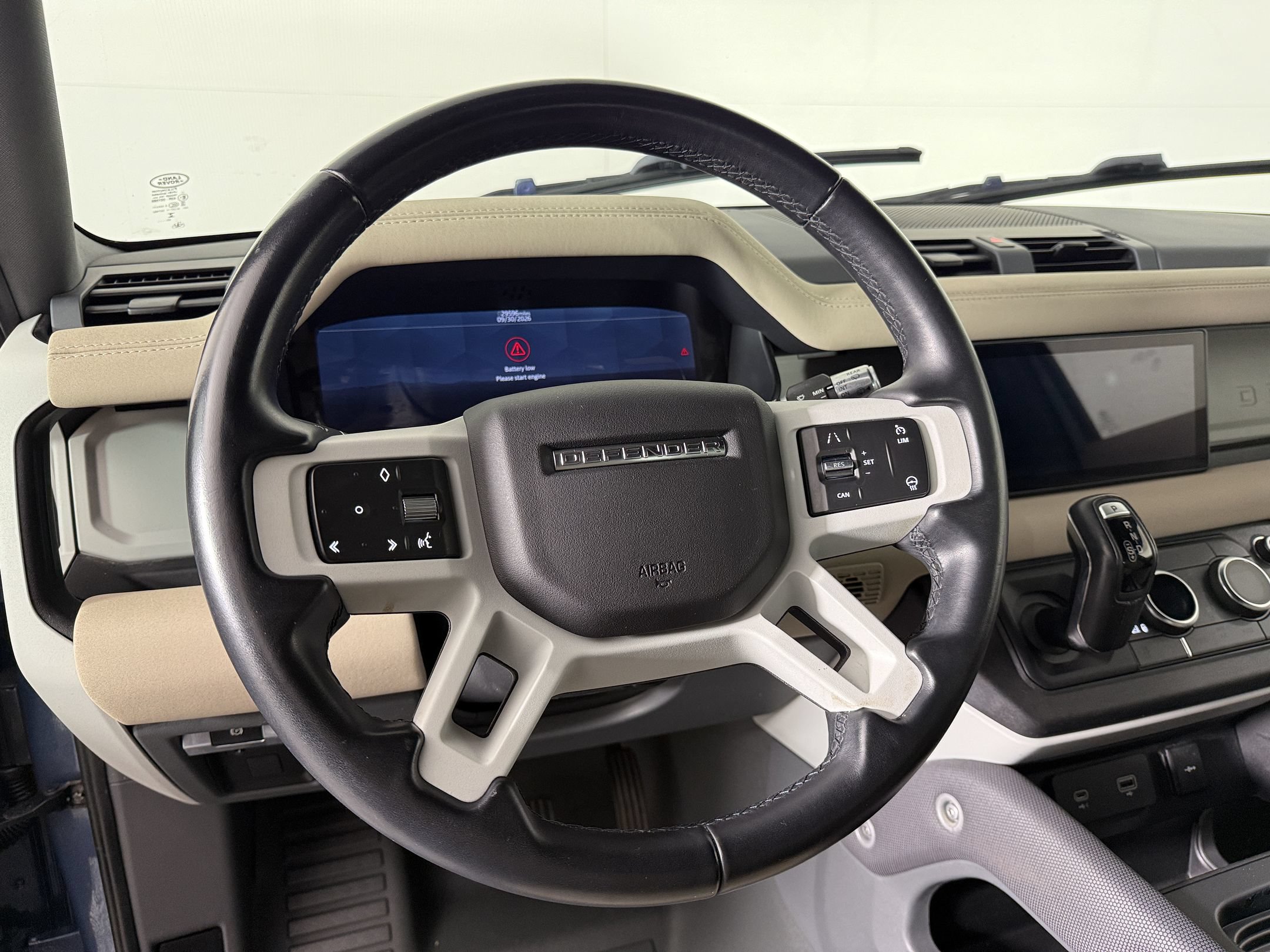 Used 2021 Land Rover Defender 90 X-Dynamic S AWD/4WD image 25