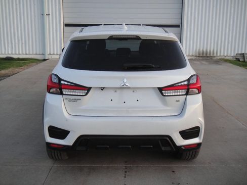 Used 2021 Mitsubishi Outlander Sport SE image 7