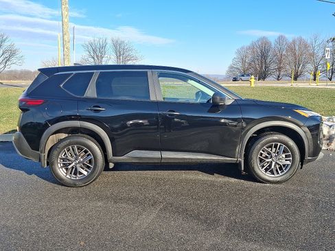 Certified 2023 Nissan Rogue S image 8