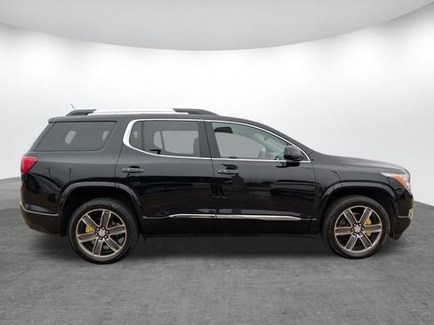 Used 2019 GMC Acadia Denali w/ Technology Package image 3
