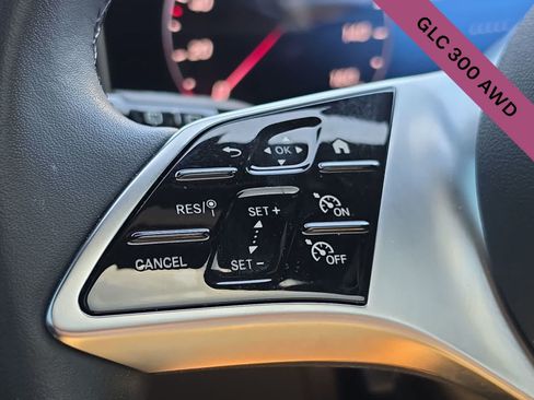 Used 2026 Mercedes-Benz GLC 300 4MATIC image 28