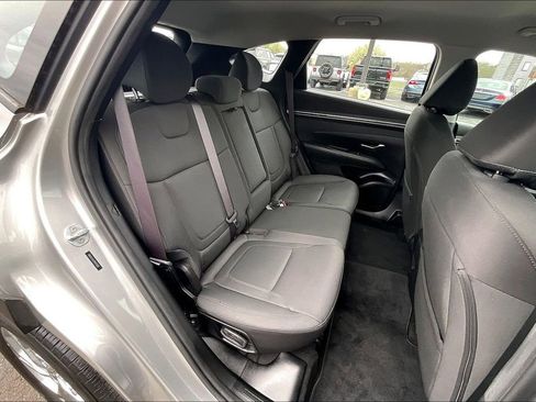 Used 2023 Hyundai Tucson SE image 27