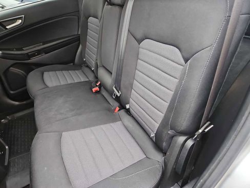 Used 2023 Ford Edge SE image 19