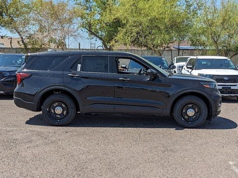 New 2025 Ford Explorer 4WD Police Interceptor image 8
