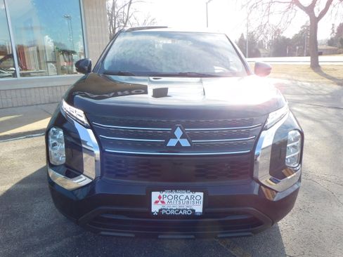 Used 2022 Mitsubishi Outlander ES image 8